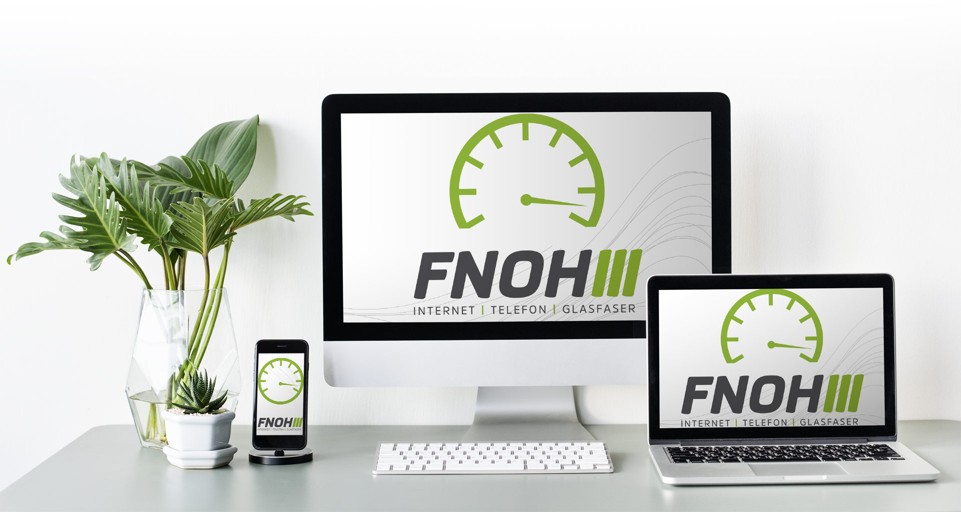 fnoh-glasfaser-dsl-mockup Endgeräte Mock up mit FNOH Logo